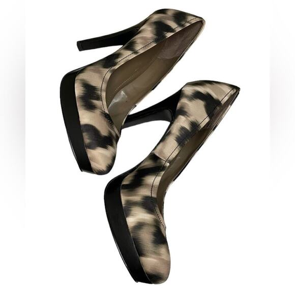 Calvin Klein Leopard High Heels Pumps - Picture 2 of 9